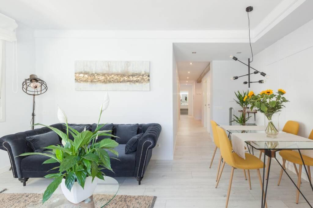 New Gorgeous Central Apartment - Beachfront - 3 Bd Σαν Σεμπαστιάν Εξωτερικό φωτογραφία